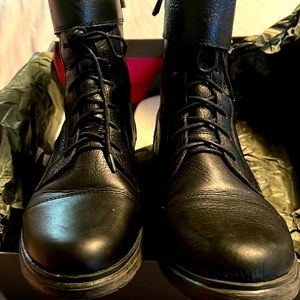 Vince Camuto size 10 black gentle worn